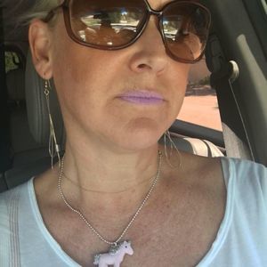 Meet your Posher, Cassandra